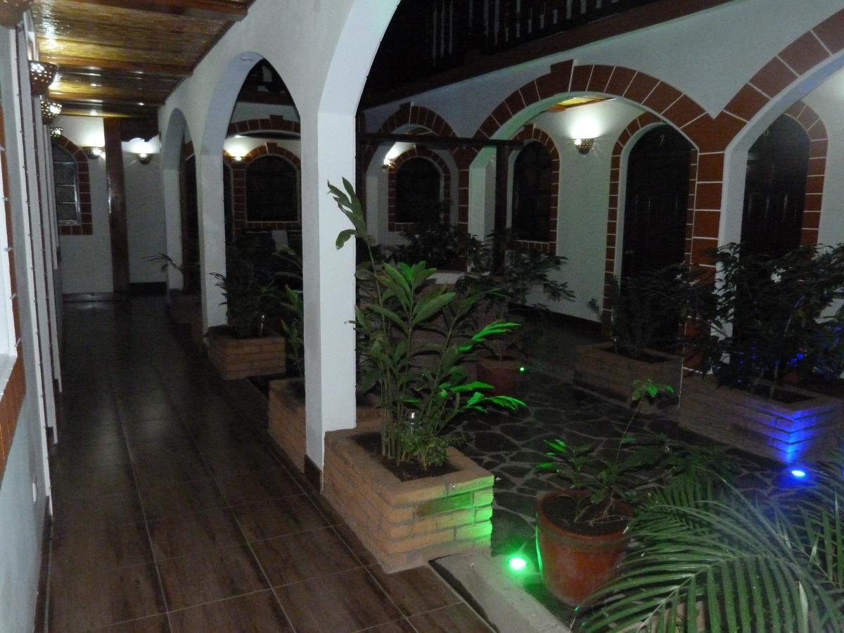 Hotel La Gran Sultana Granada Bagian luar foto